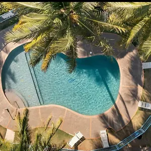 https://villas-del-mar-beach-resort.comcaribbean.com